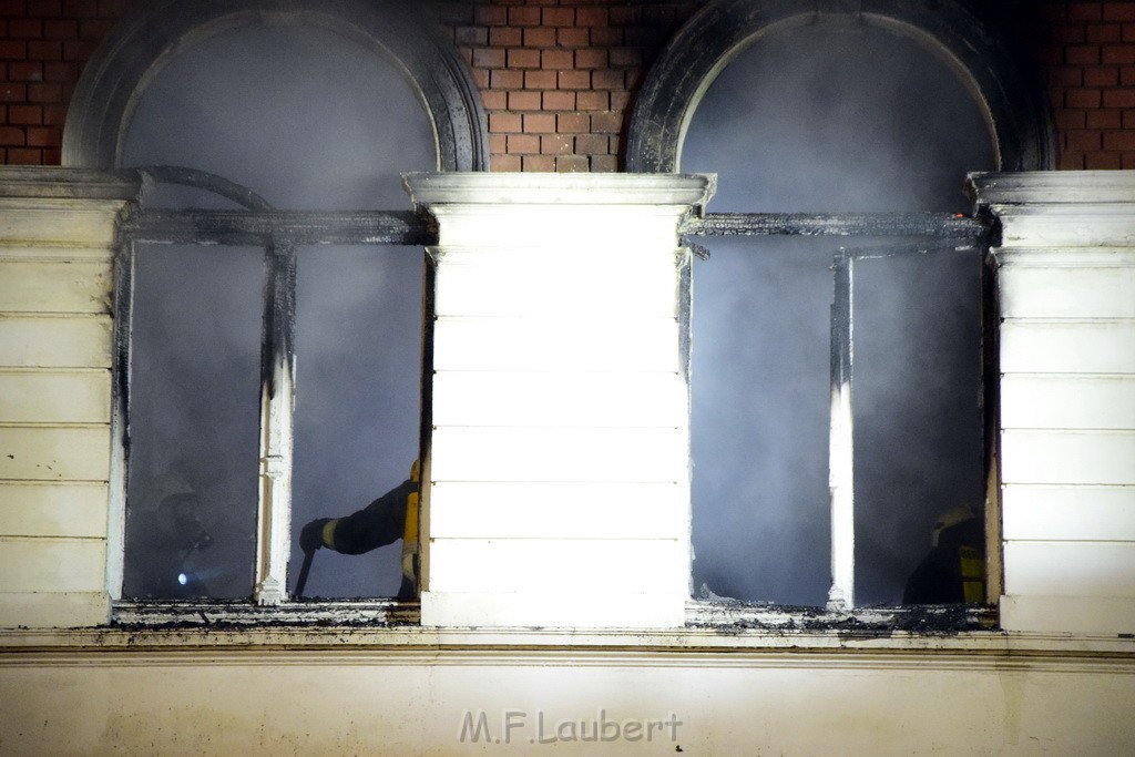 Feuer 2 Y Koeln Ehrenfeld Everhardtstr P149.JPG - Miklos Laubert